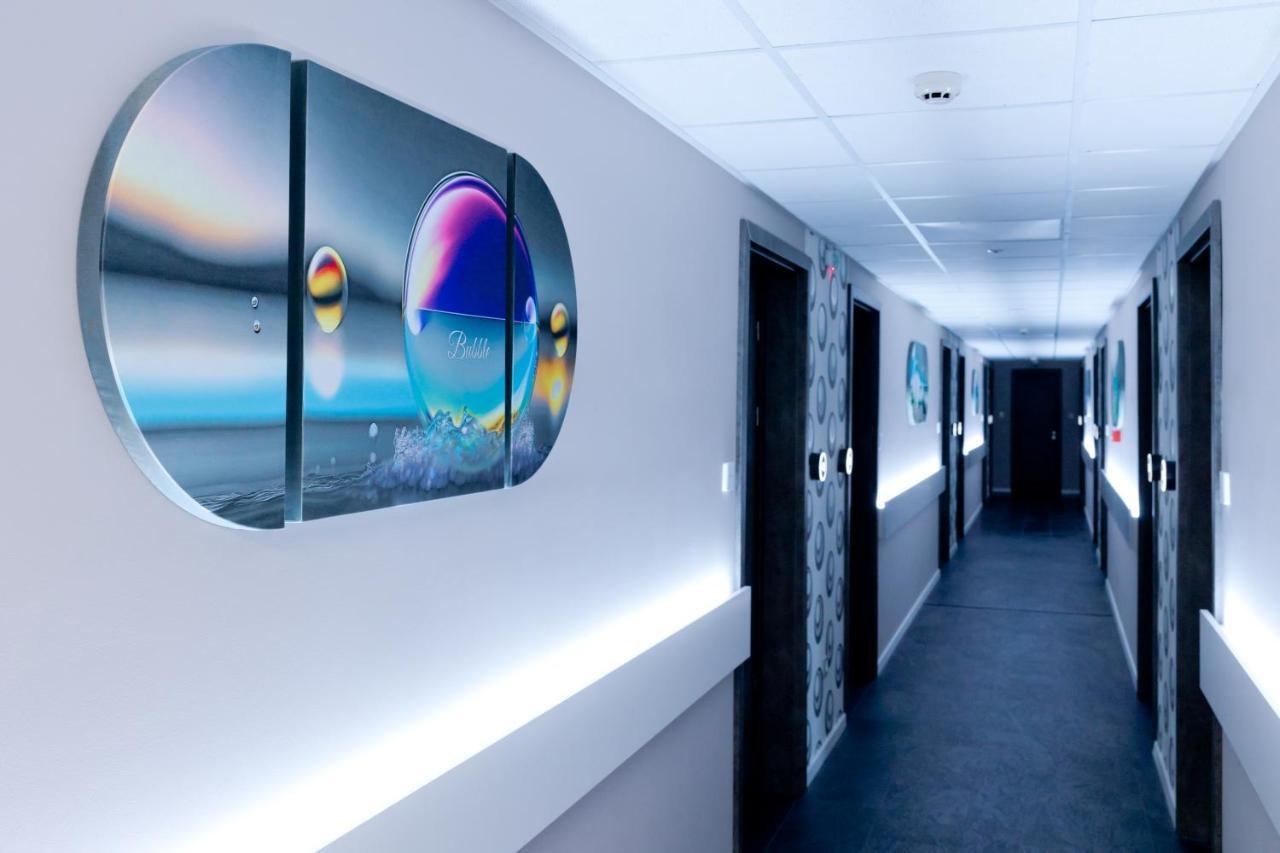 Bubble Hotel Es Rendezvenykoezpont Zalaegerszeg Esterno foto